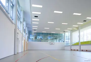 Een aangepaste verlichting kiezen voor sportinstallaties - Choisir un éclairage adapté pour les installations sportives