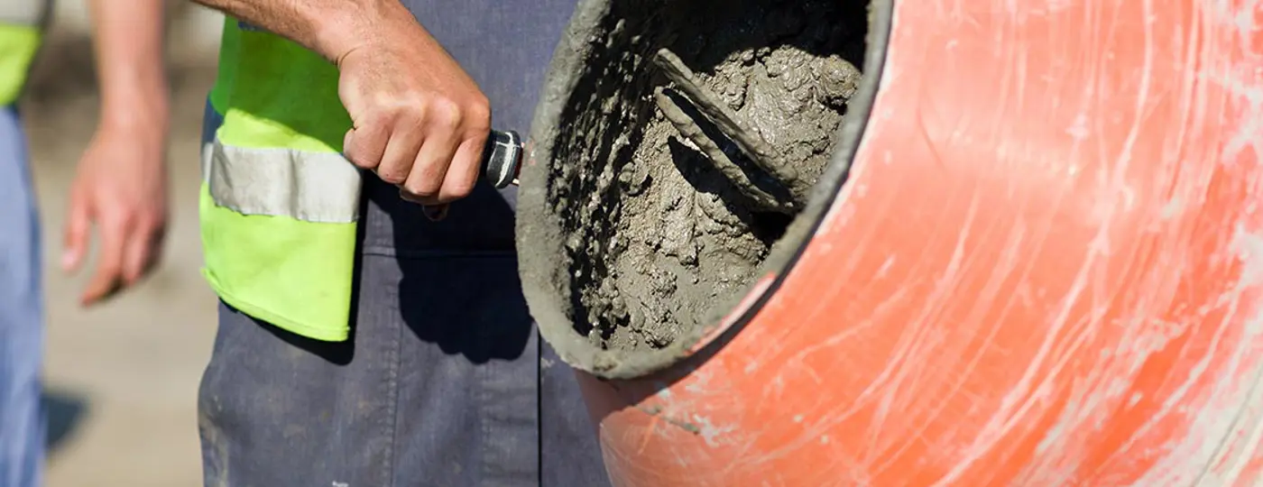 Deze cementzak mag ongeopend in betonmolen - Ce sac de ciment peut se jeter dans la bétonnière sans l'ouvrir